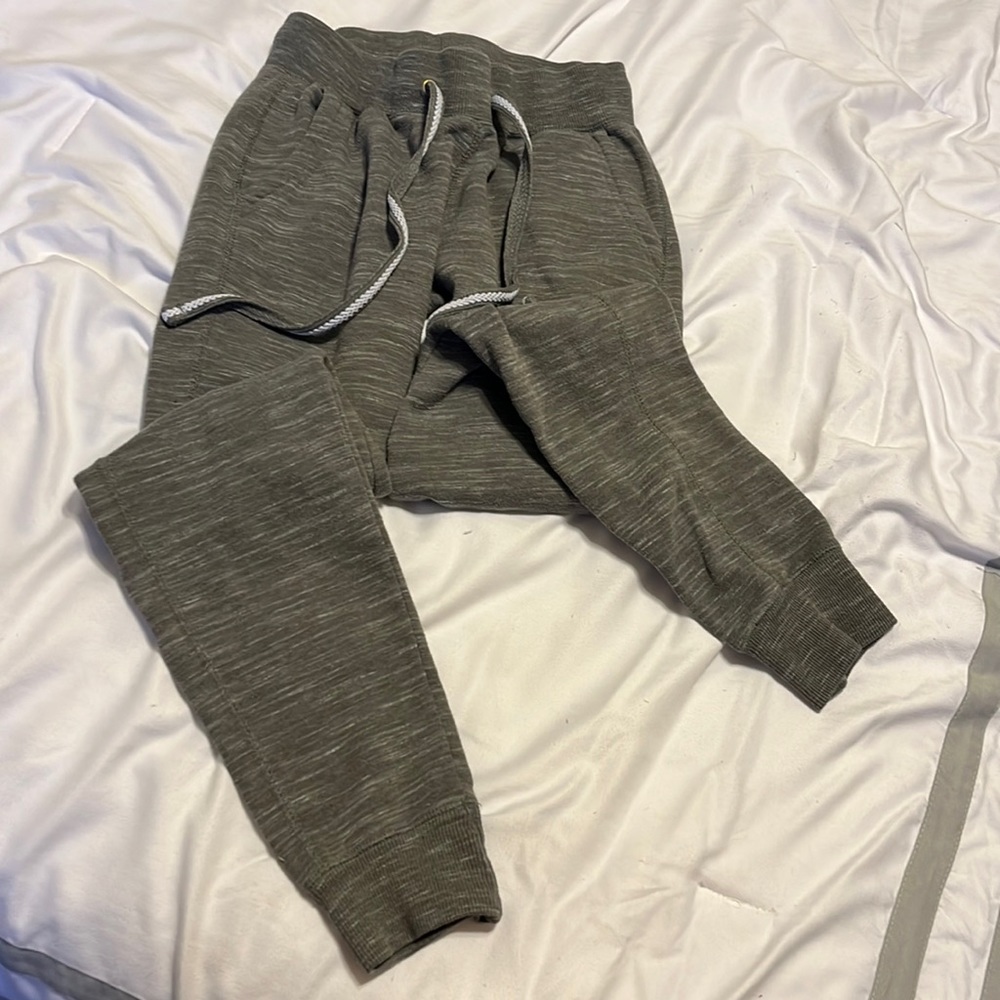 Teen boy grey sweat pants
